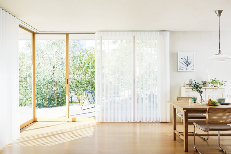 カーテン専門店