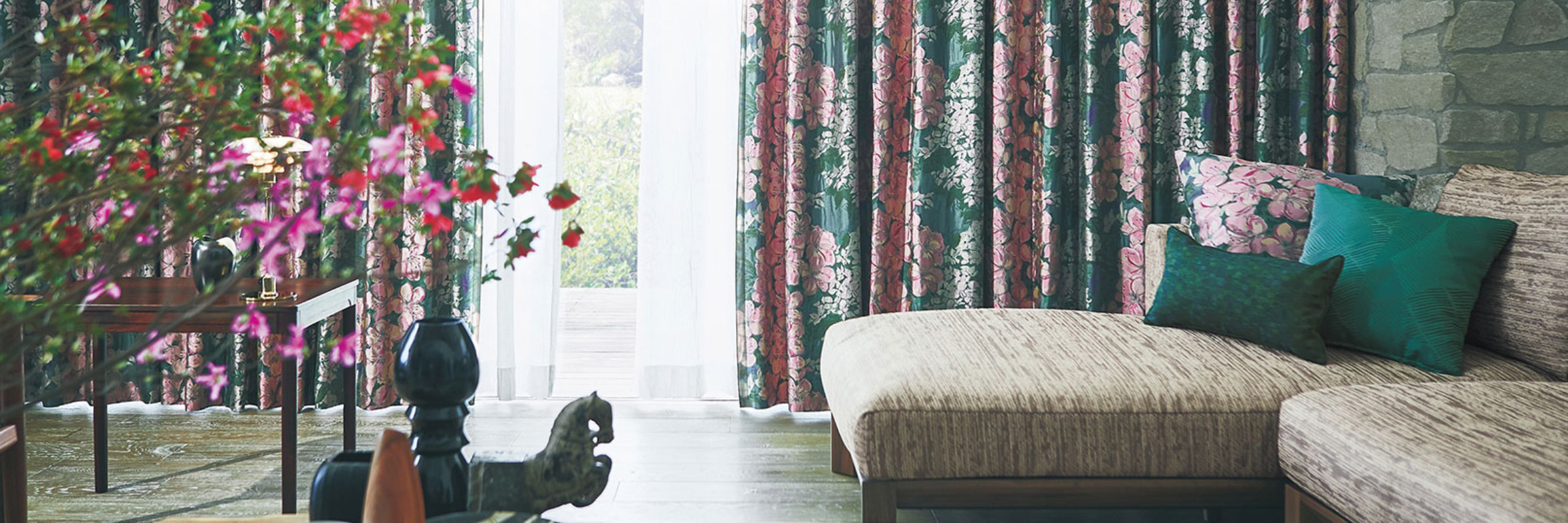 カーテン専門店インテリアヒルズ